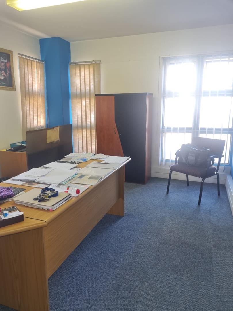 To Let commercial Property for Rent in Pinelands Western Cape